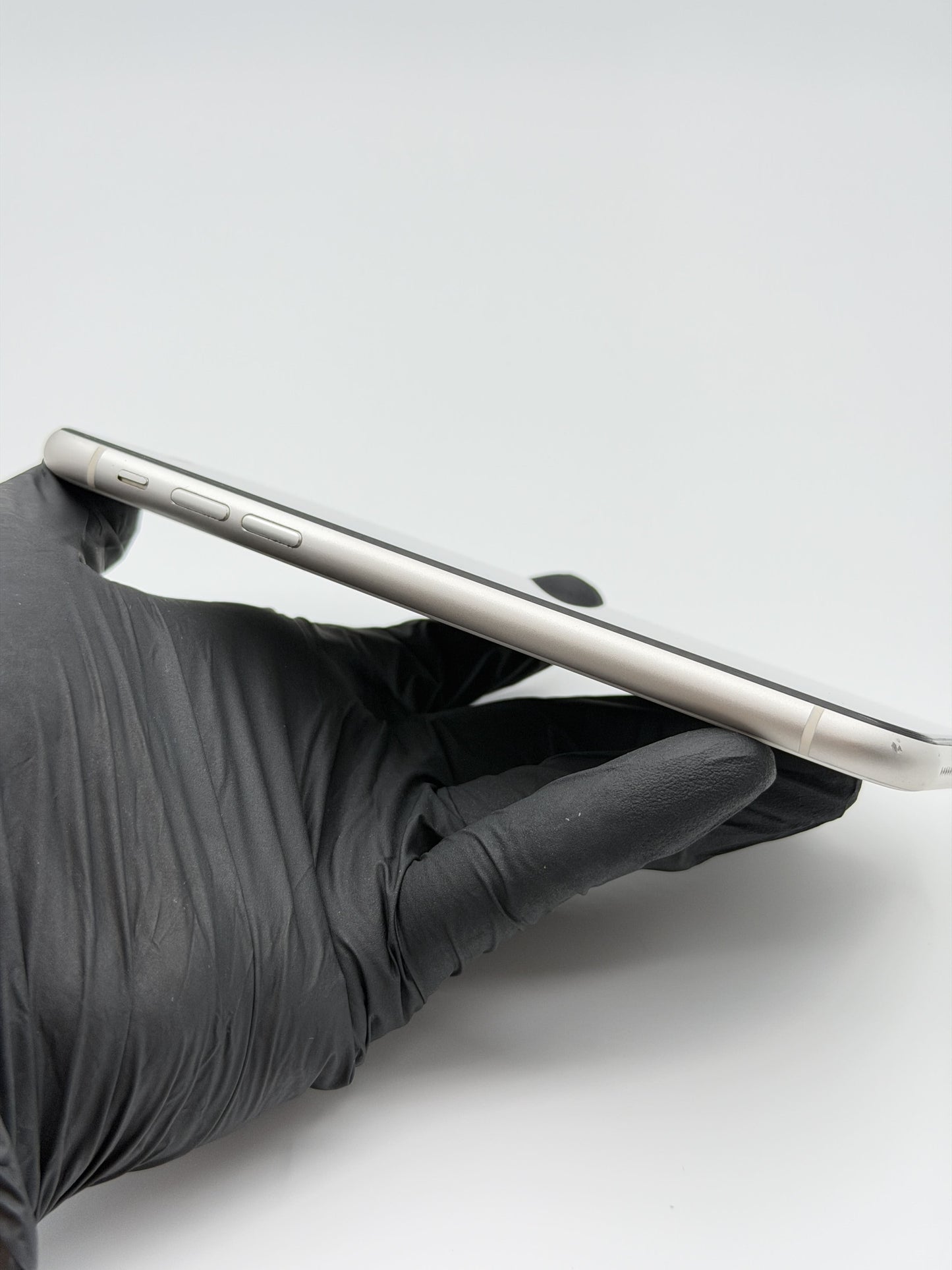 iPhone 11 128GB White