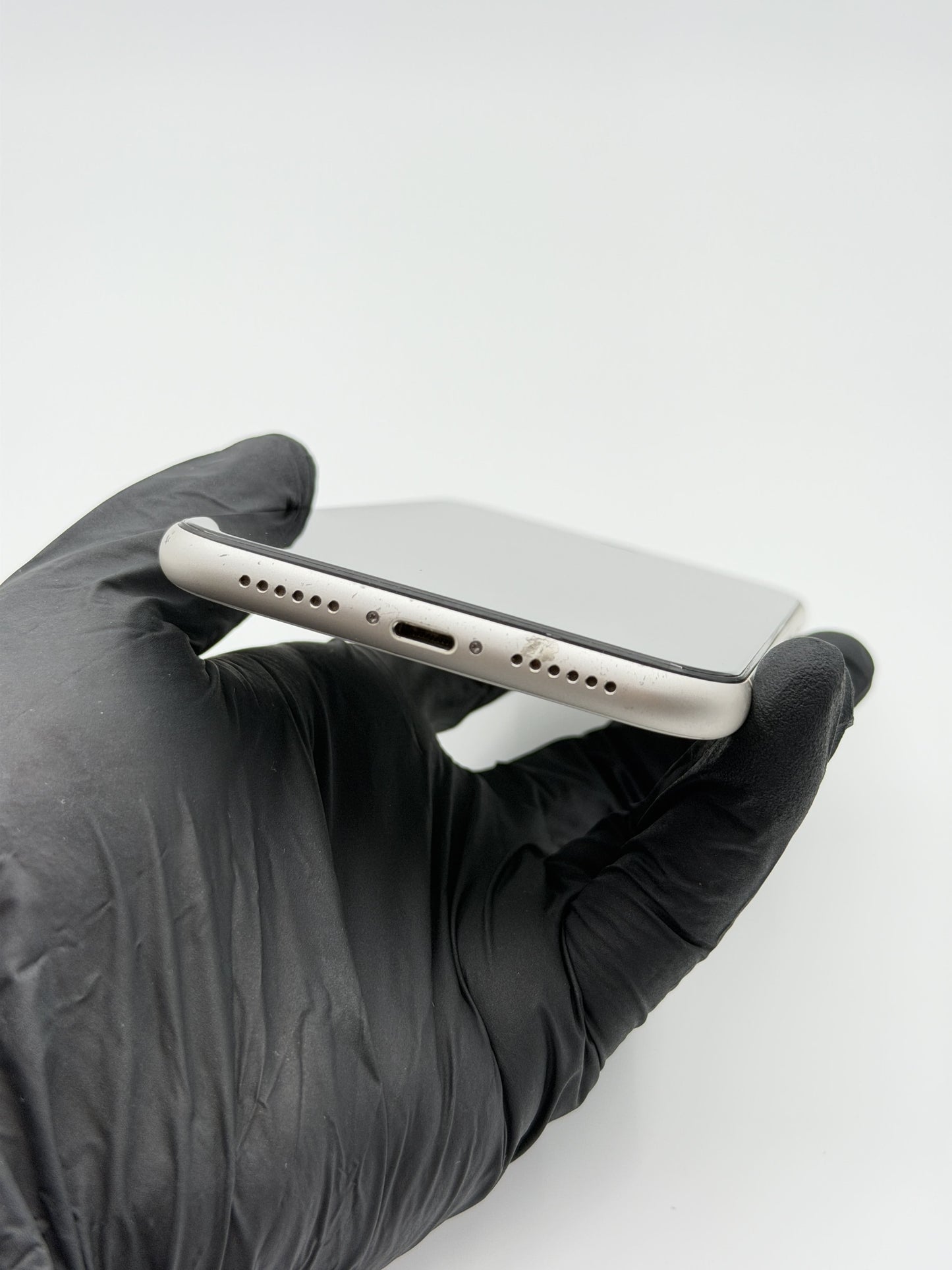 iPhone 11 128GB White