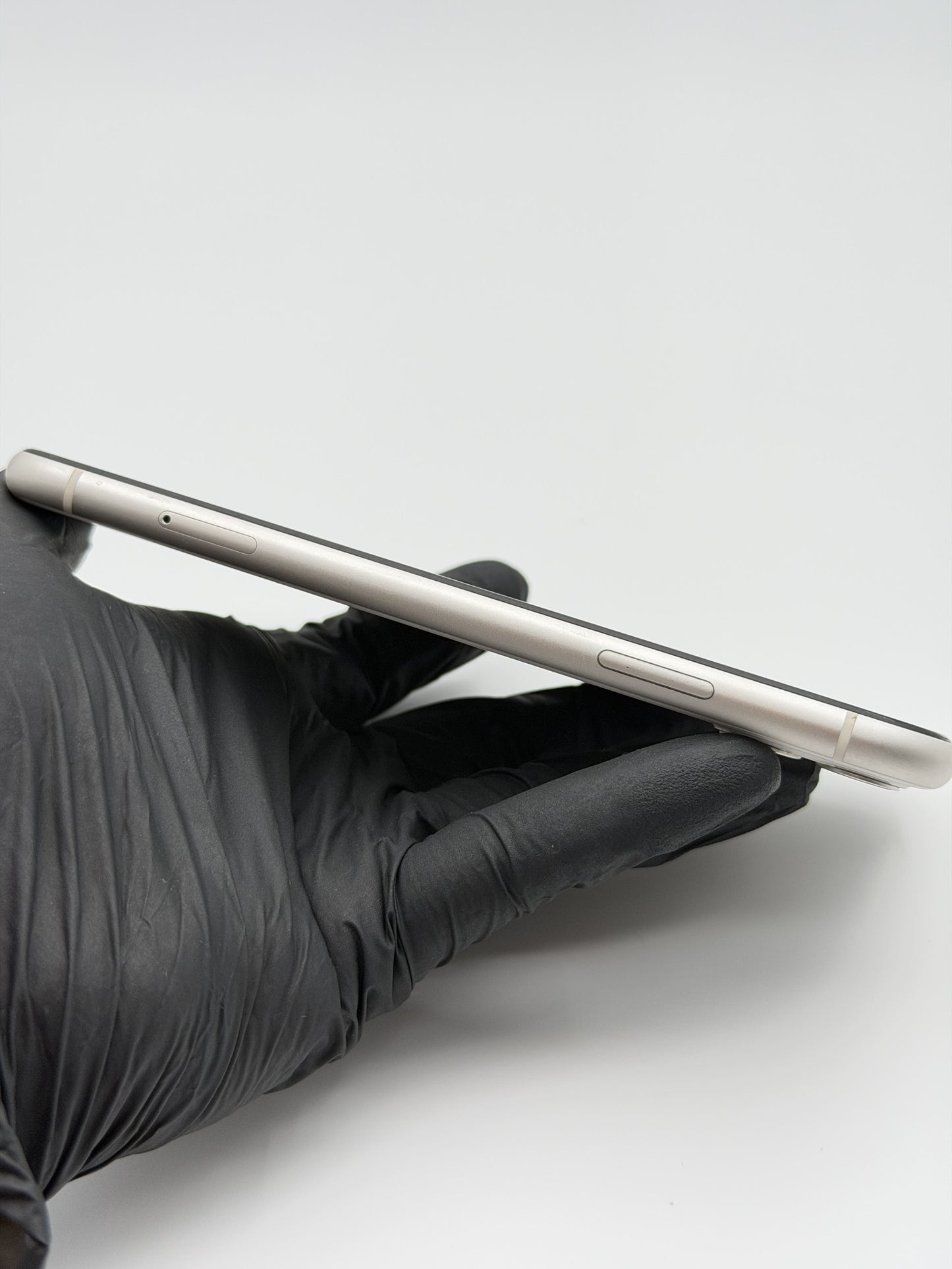 iPhone 11 128GB White