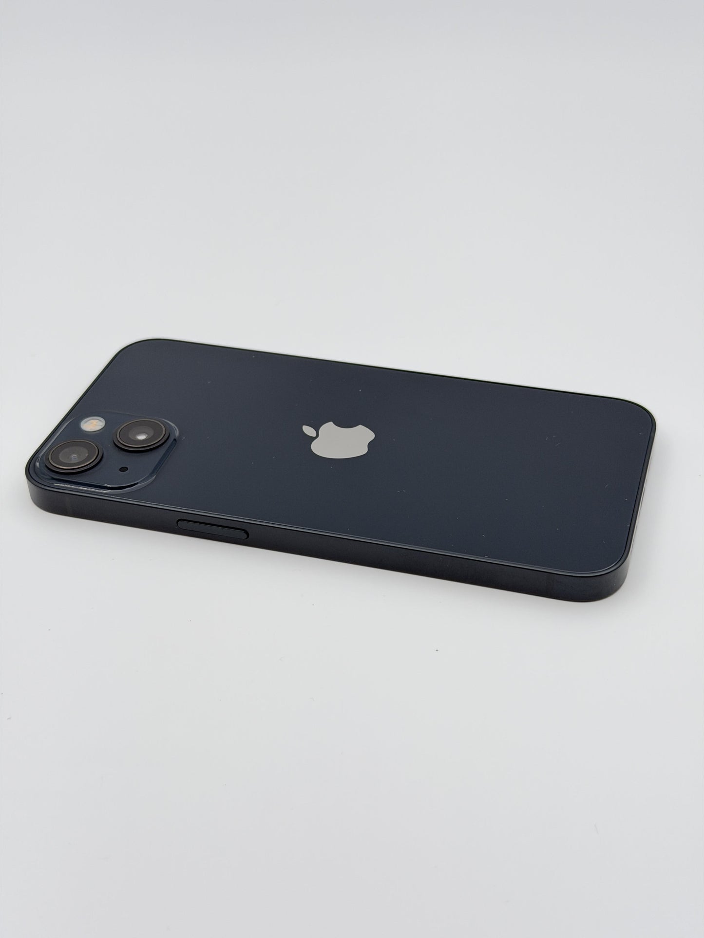 iPhone 13 128GB Midnight