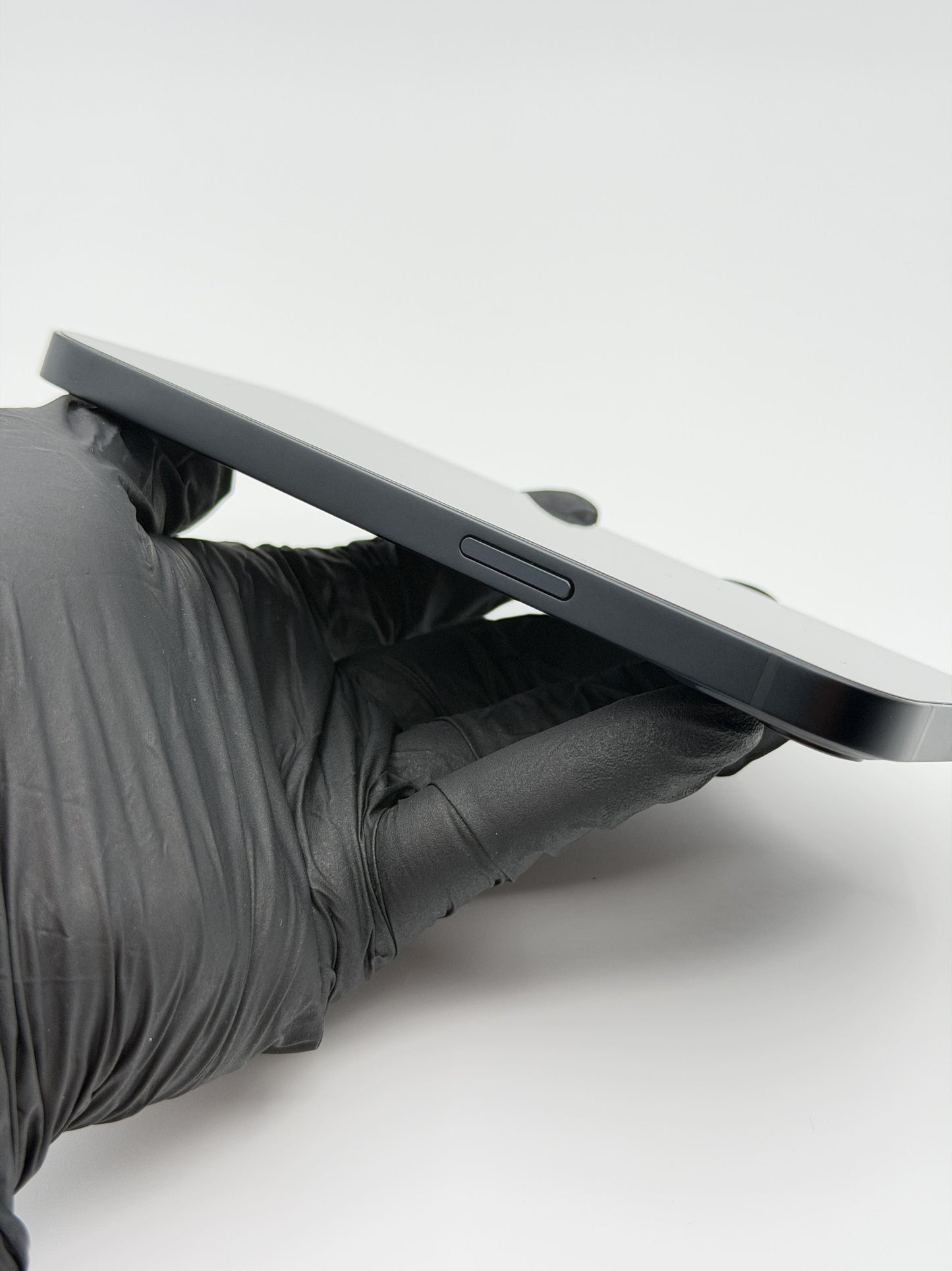 iPhone 13 128GB Midnight