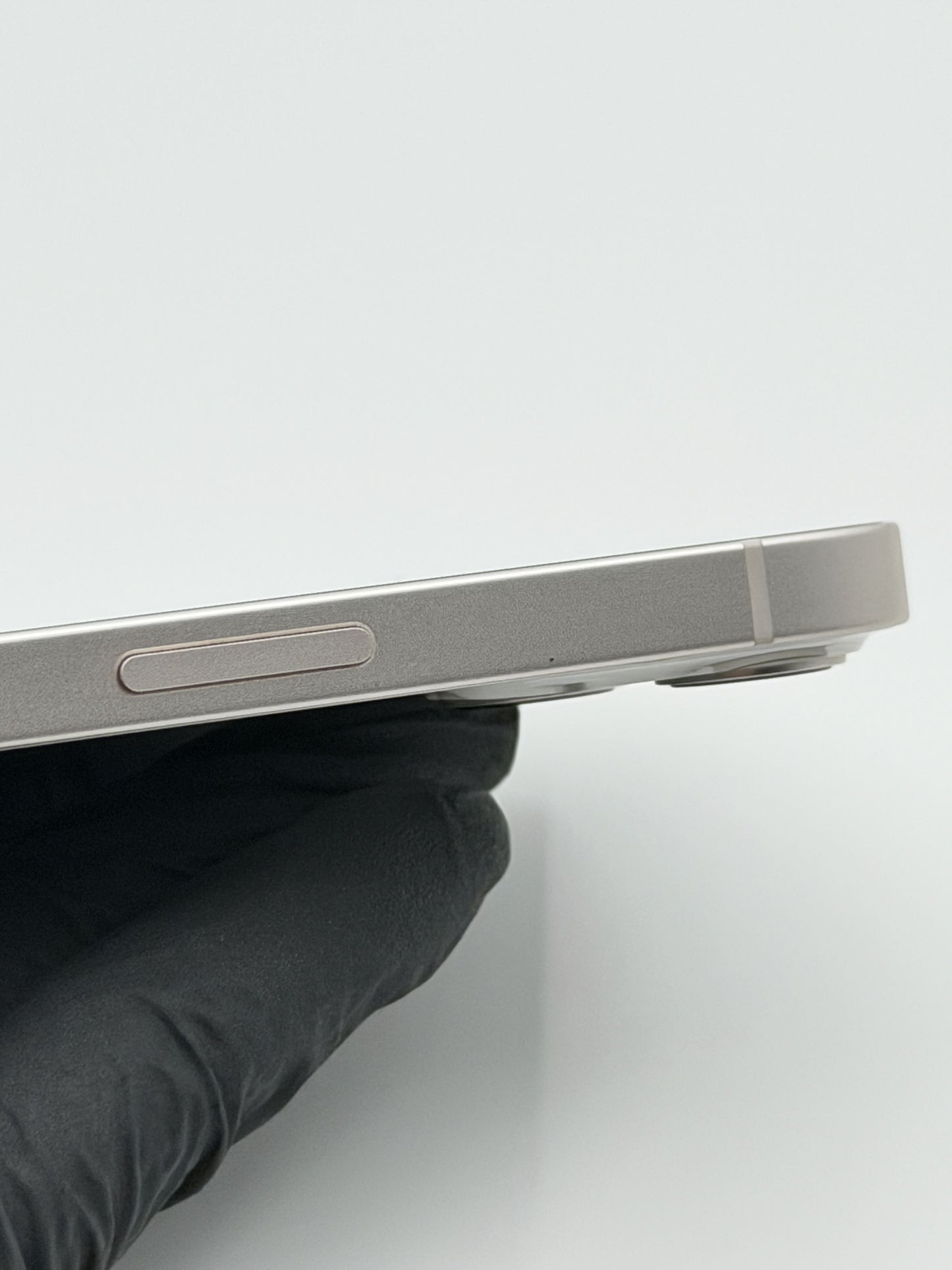 iPhone 13 512GB Starlight