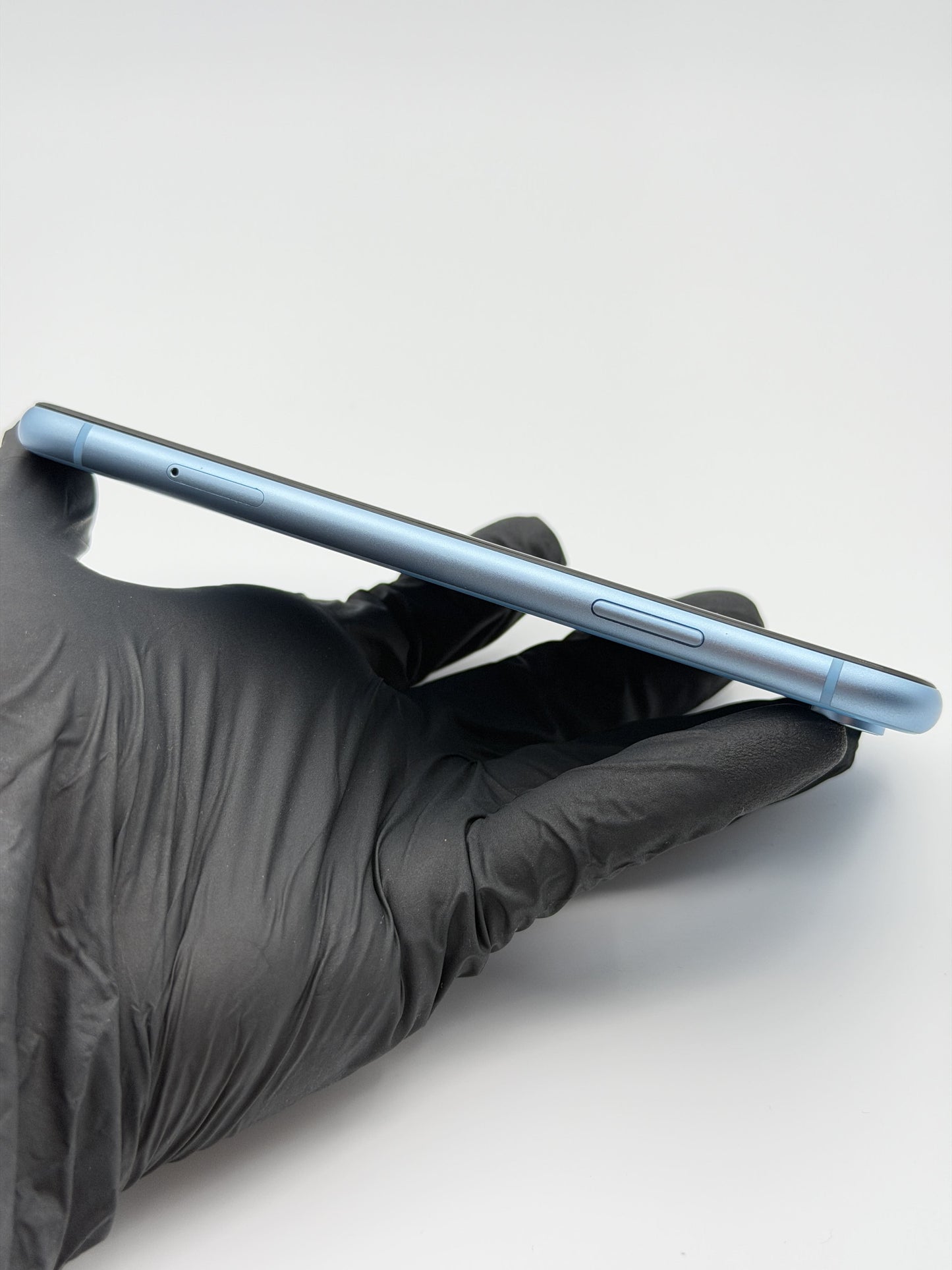 iPhone XR 128GB Blue